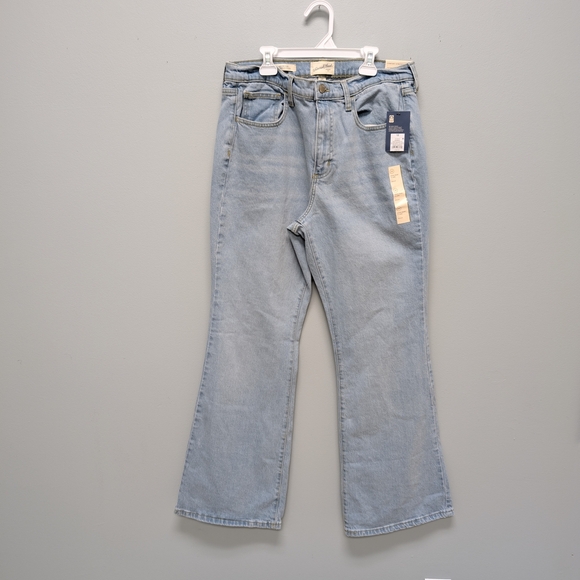 Universal Thread Goods Co. Blue High-Rise Flare Jeans. Size 12 Reg. - Picture 1 of 6